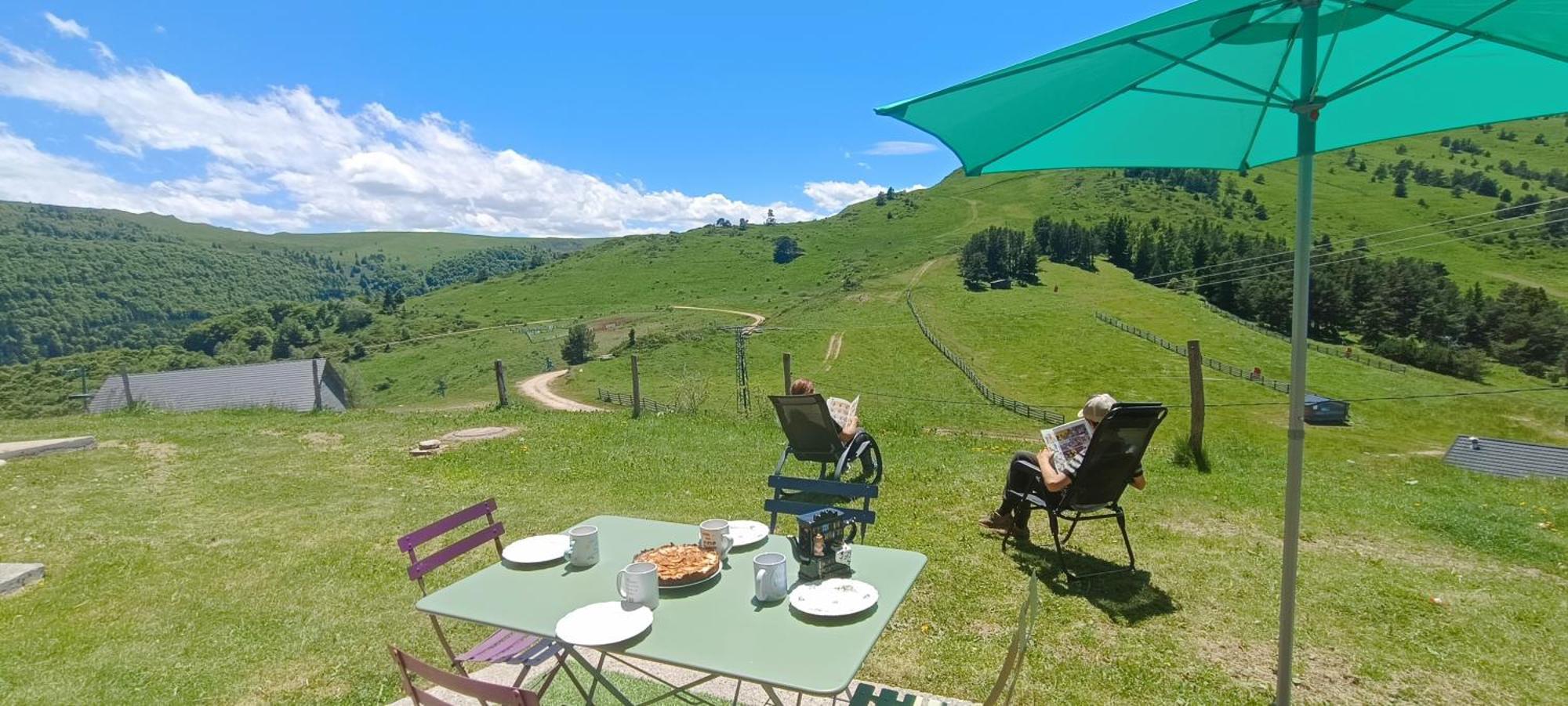 Gite Avec Vue Exceptionnelle Sur Les Montagnes Camurac Extérieur photo