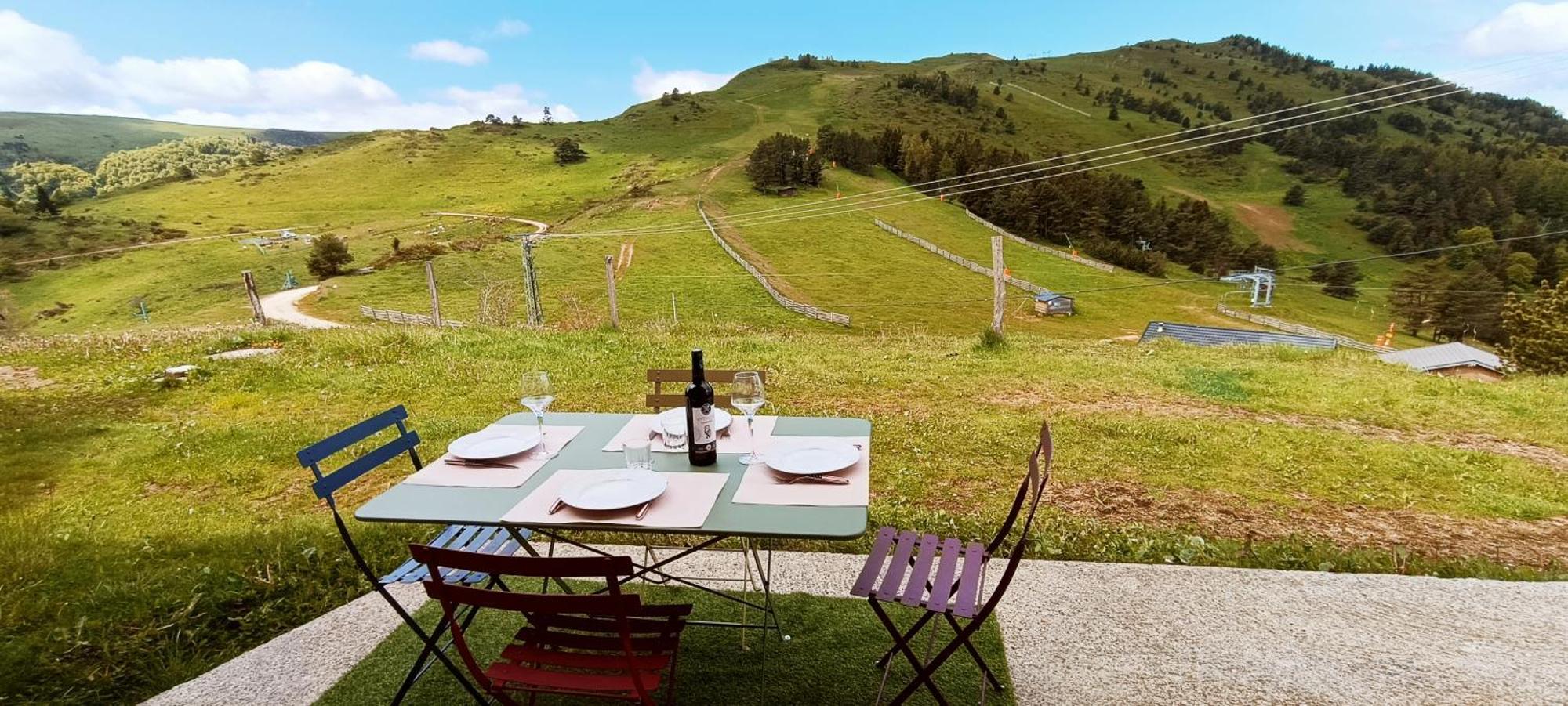 Gite Avec Vue Exceptionnelle Sur Les Montagnes Camurac Extérieur photo